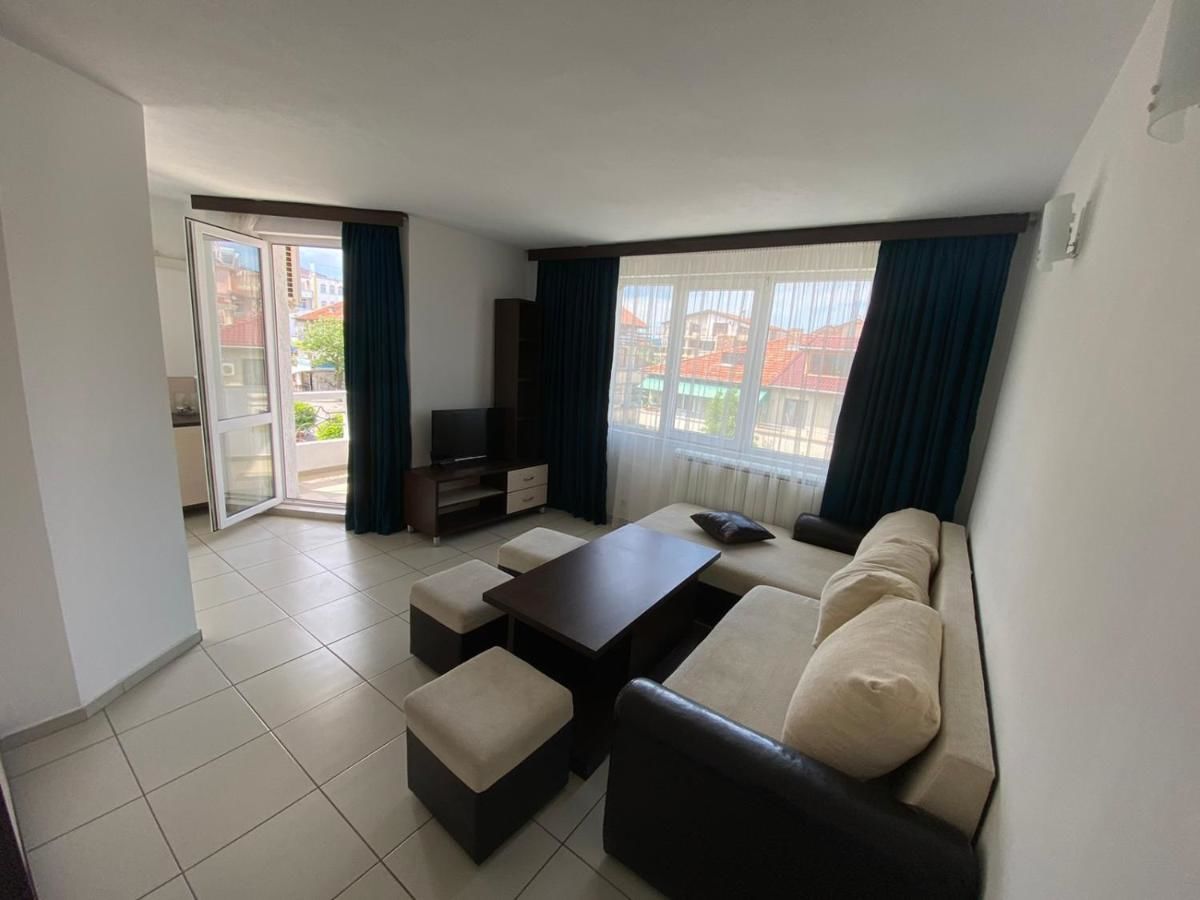 Отель Lilia 2 Hotel Приморско