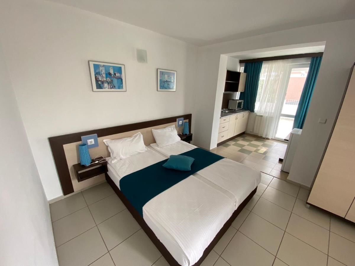 Отель Lilia 2 Hotel Приморско