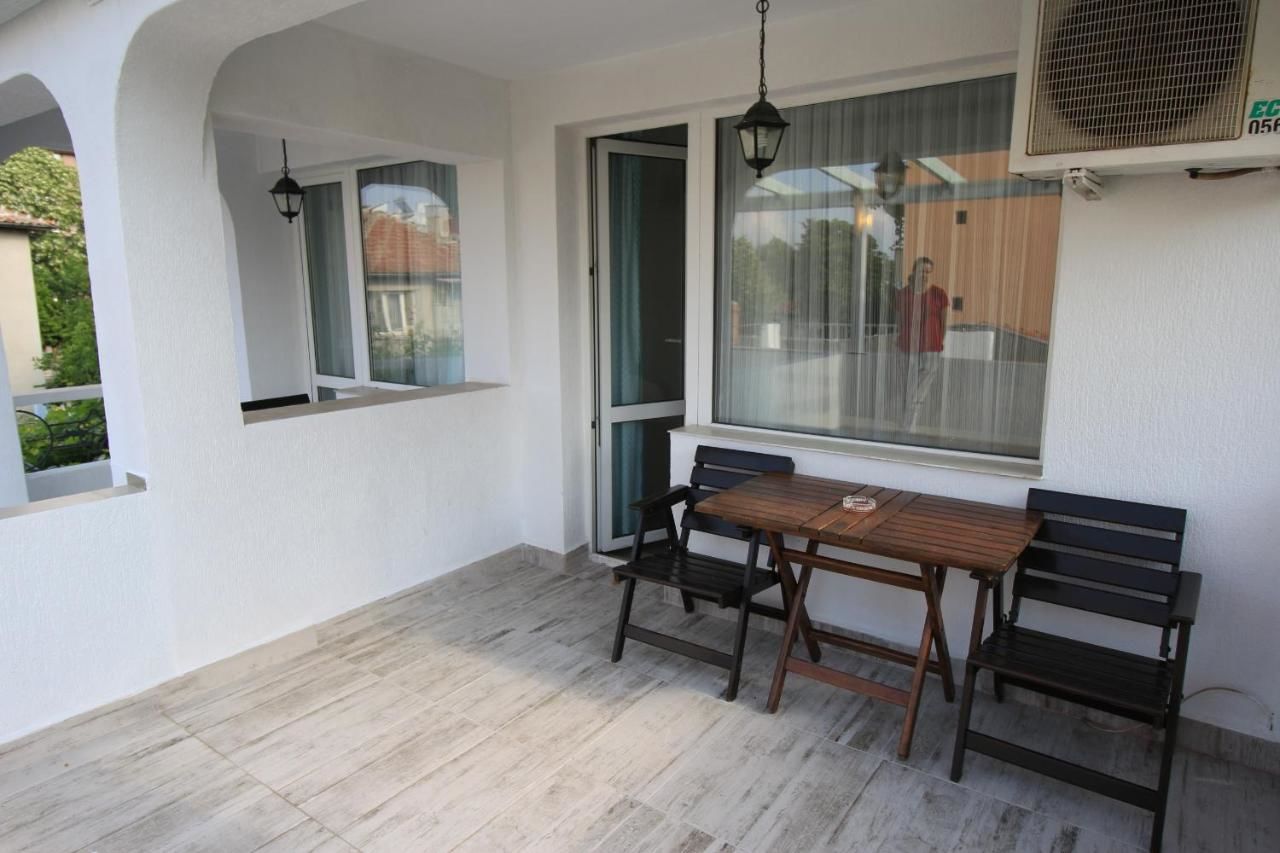 Отель Lilia 2 Hotel Приморско