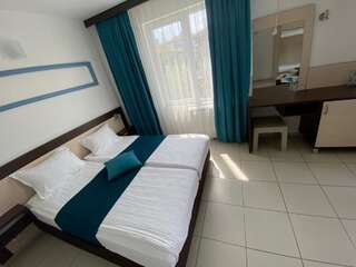 Отель Lilia 2 Hotel Приморско Семейный номер-студио-2